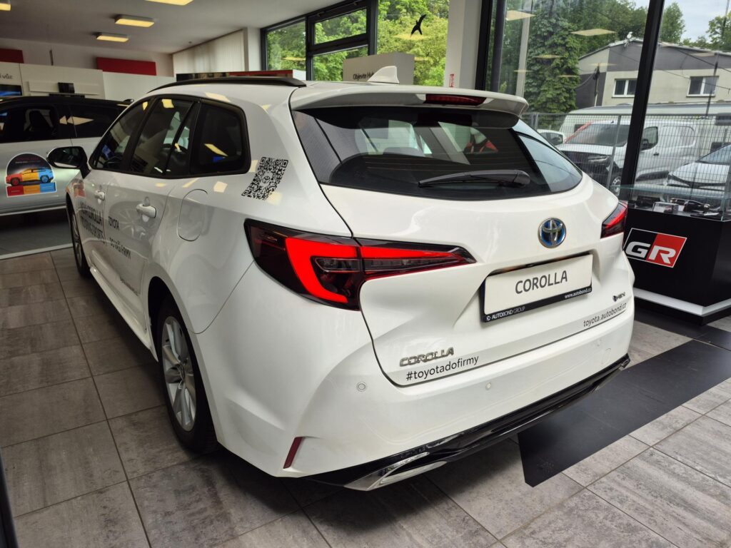 Toyota Corolla  Comfort Tech 1.8 Hybrid (140 k)