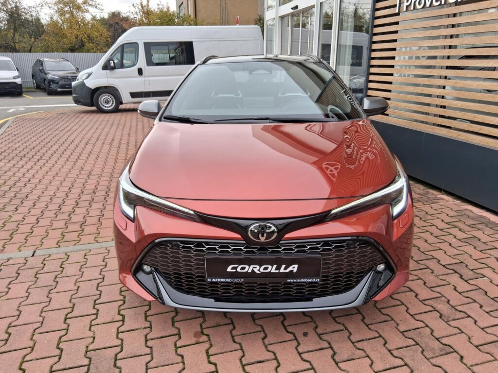 Toyota Corolla  1.8 Hybrid,e-CVT, GR SPORT