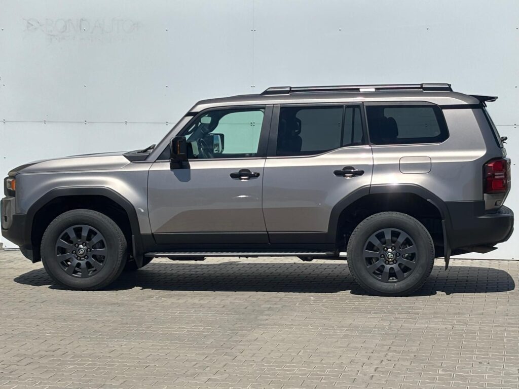 Toyota Land Cruiser  2.8 D-4D 6AT Invincible