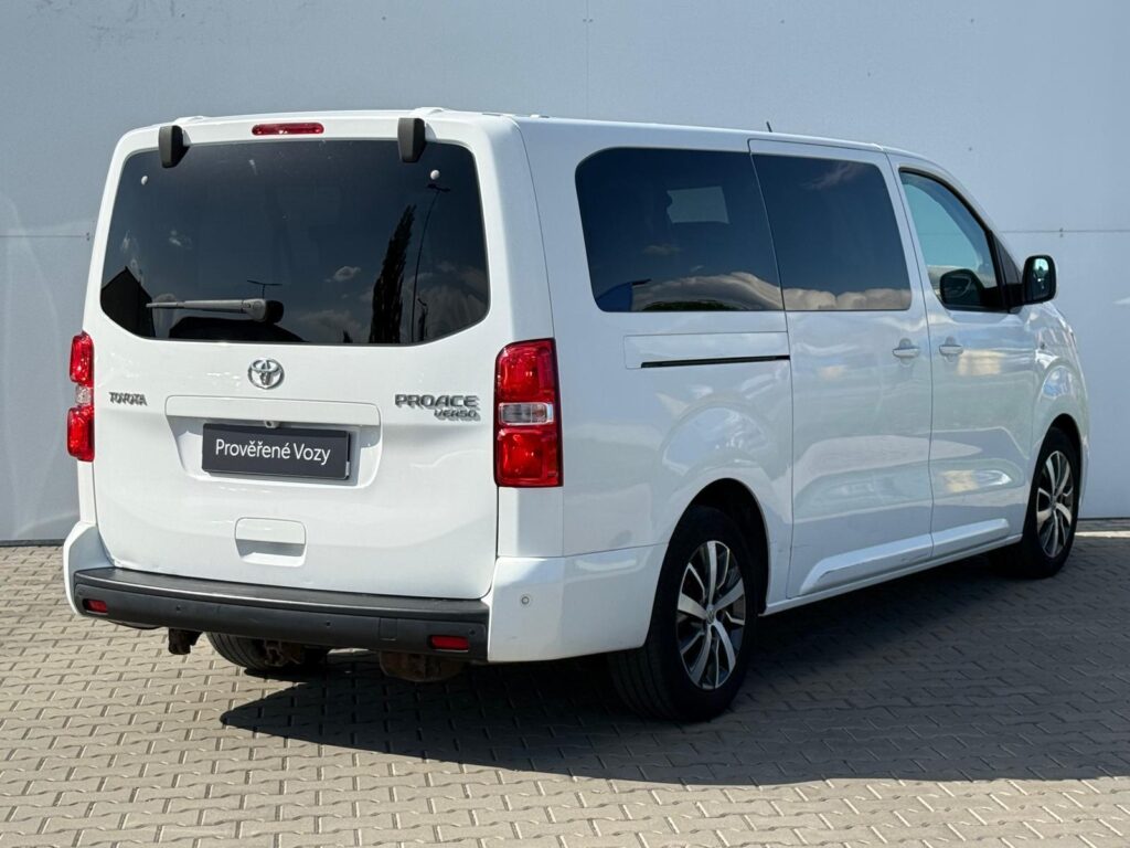 Toyota Proace Verso  2,0 D-4D L2 Family AT