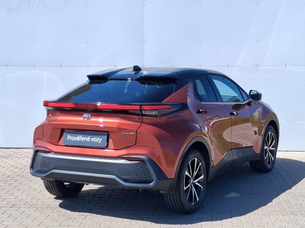 Toyota C-HR  2,0 PHEV E-CVT Style