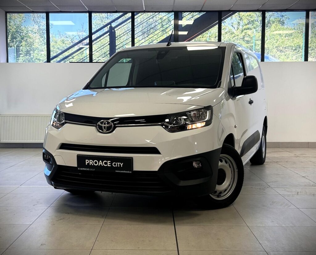 Toyota Proace City  1.5D, 6MT, Active Multimedia