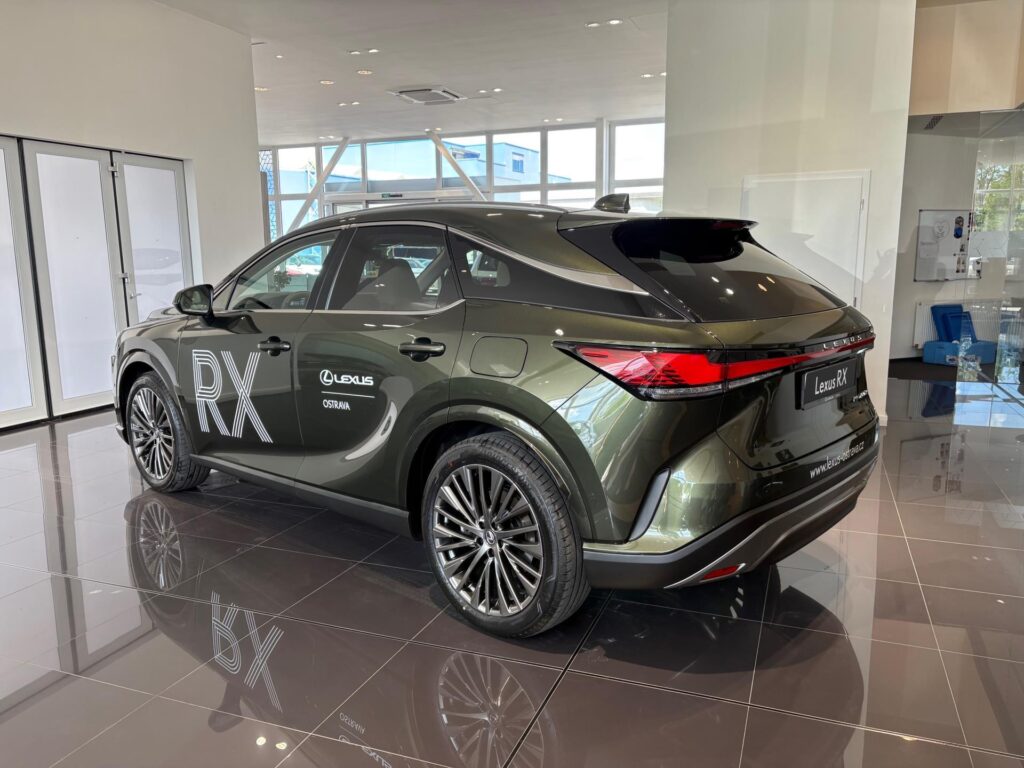 Lexus RX 450h+  LUXURY panorama 4x4