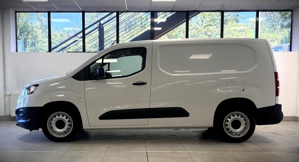 Toyota Proace City  1.5D, 6MT, Active Multimedia