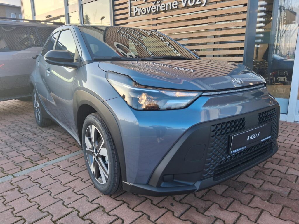 Toyota Aygo X  1,5 HEV 116K COMFORT