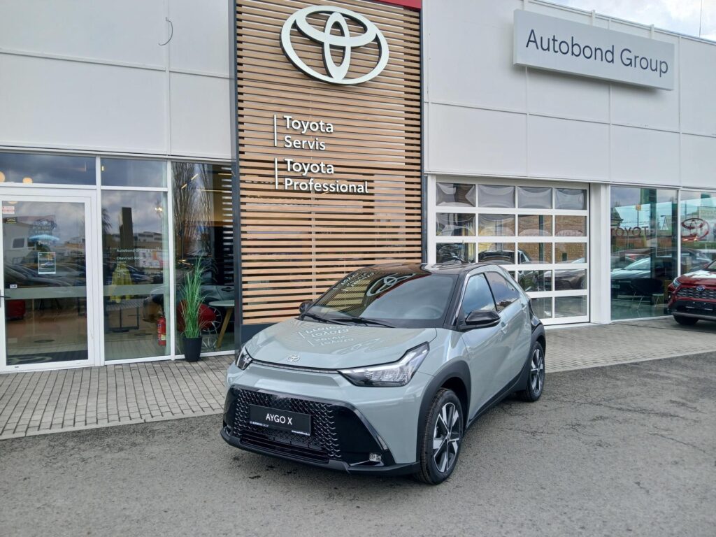 Toyota Aygo X  Style 1,5 HEV CVT 115k