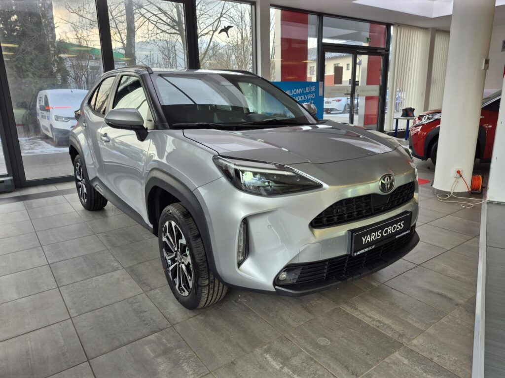 Toyota Yaris Cross  Style 4x2 1.5 Hybrid 115 (115 k)