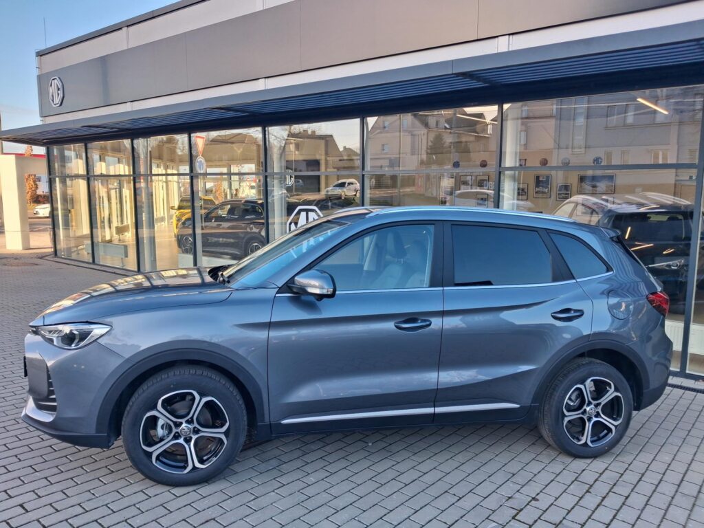 MG ZS  ELEGANCE 1.5 85kW 5MT 4x2
