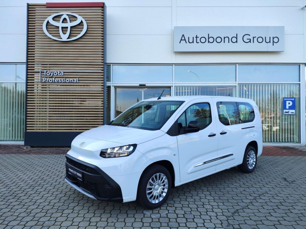 Toyota Proace City Verso  1.2T 6MT Business 7S