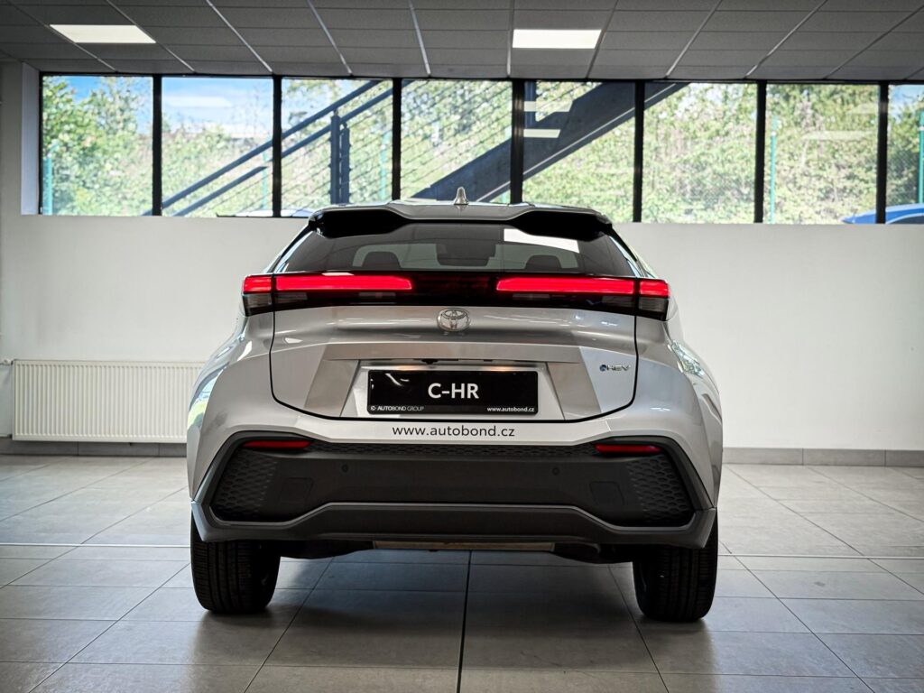 Toyota C-HR  2.0L HEV e-CVT Style (2x4)