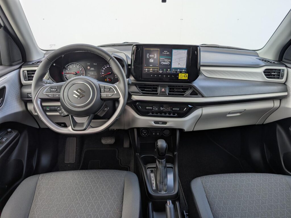 Suzuki Swift  PREMIUM 1.2 HYBRID M/T 4x2 MY26