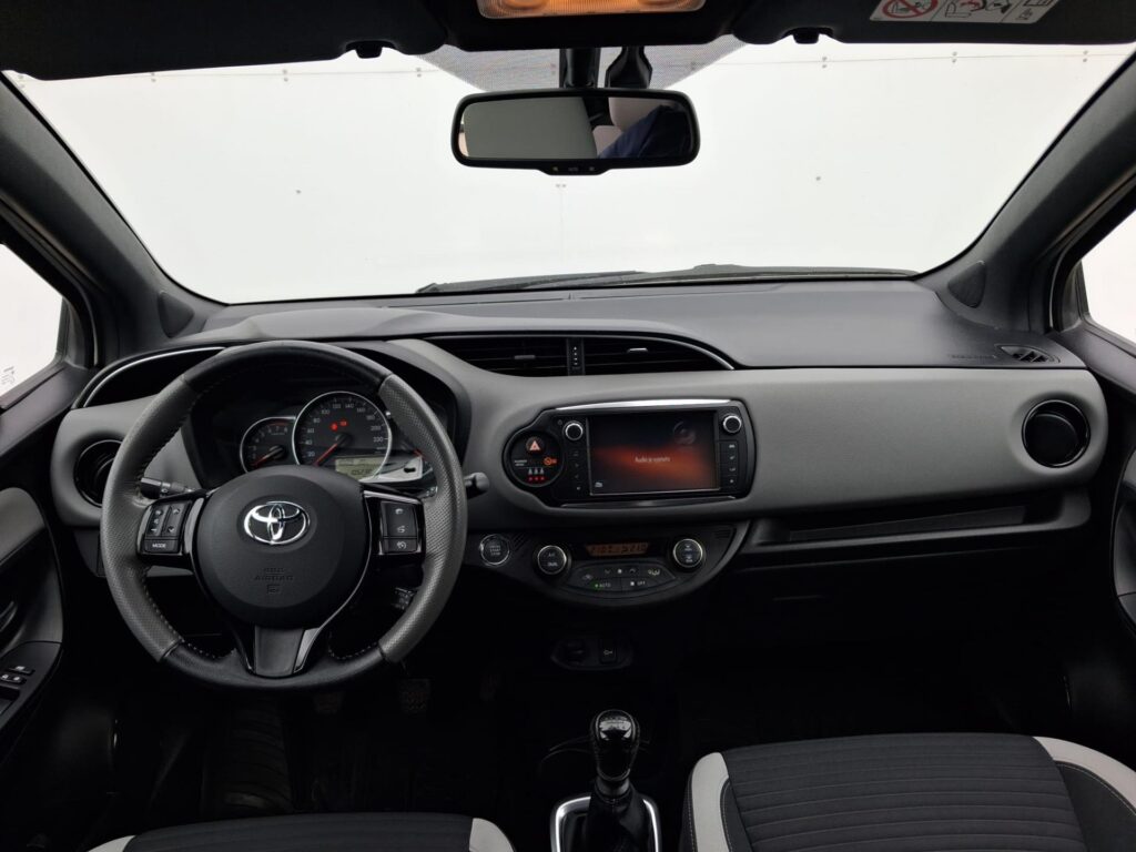 Toyota Yaris  1.33 Dual VVT-i Selection