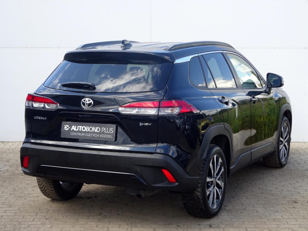 Toyota Corolla Cross  2.0 HSD e-CVT AWD Style TECH