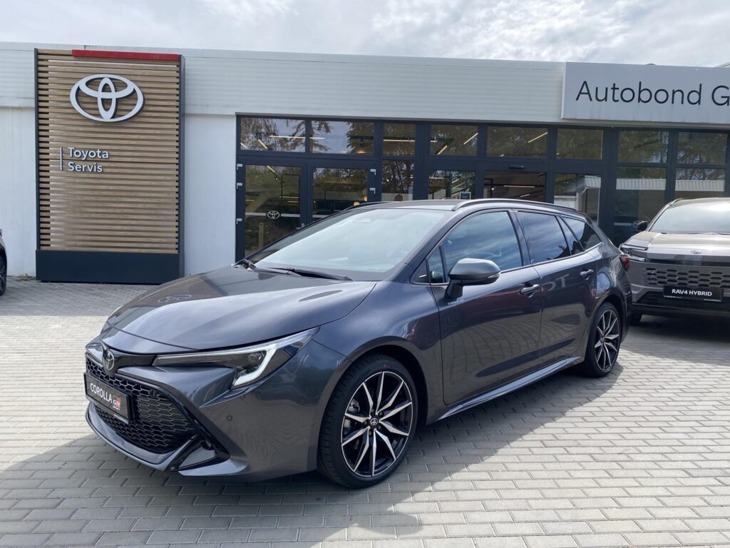 Toyota Corolla  2.0 HEV GR SPORT + tažné