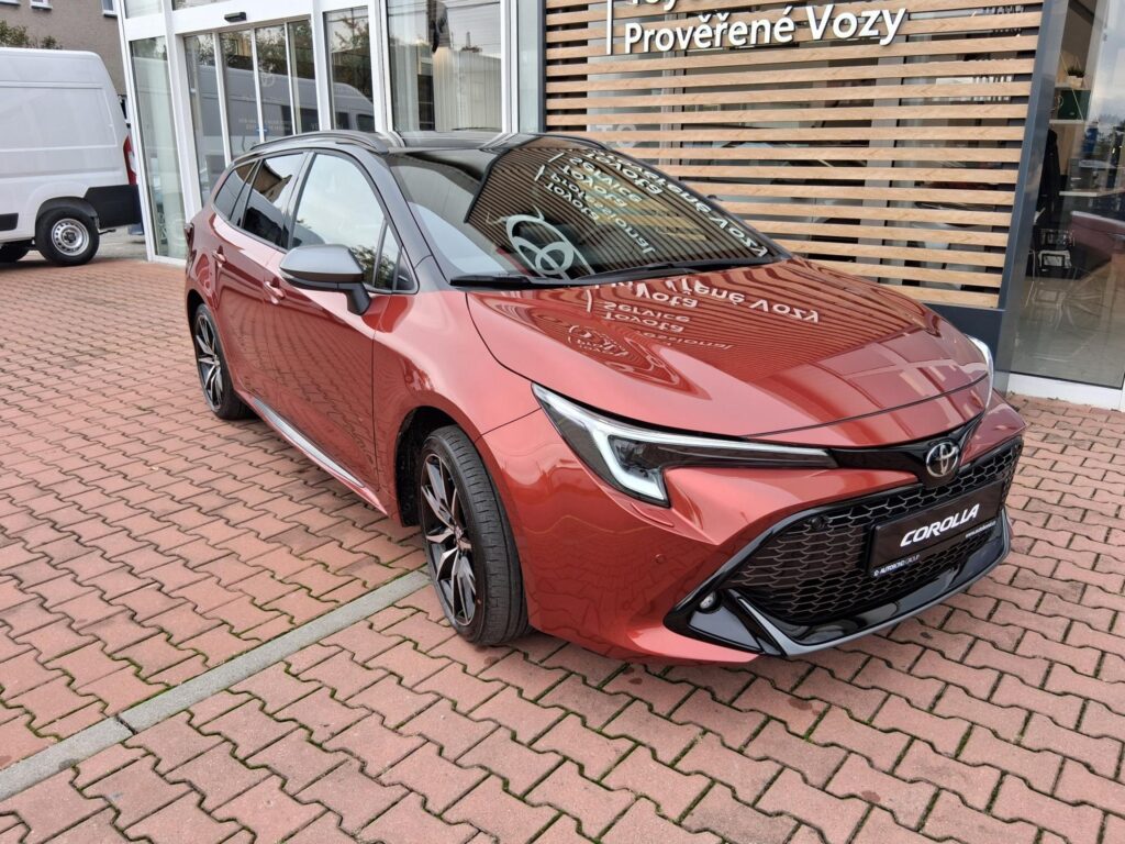 Toyota Corolla  1.8 Hybrid,e-CVT, GR SPORT