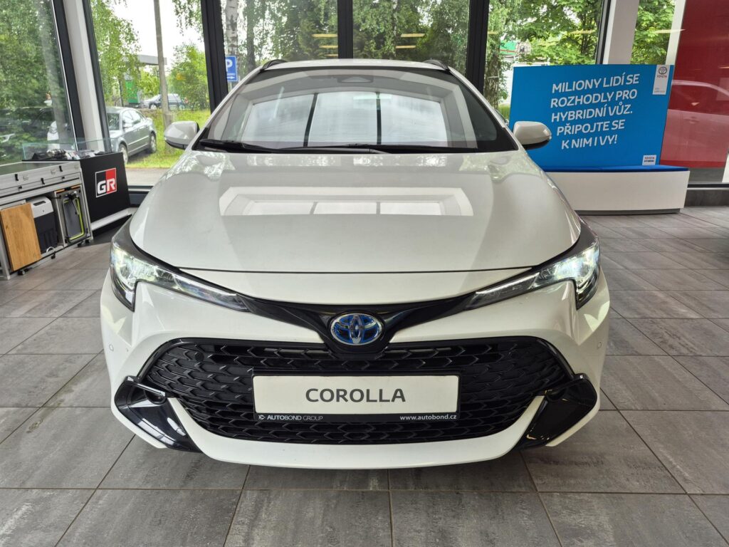 Toyota Corolla  Comfort Tech 1.8 Hybrid (140 k)