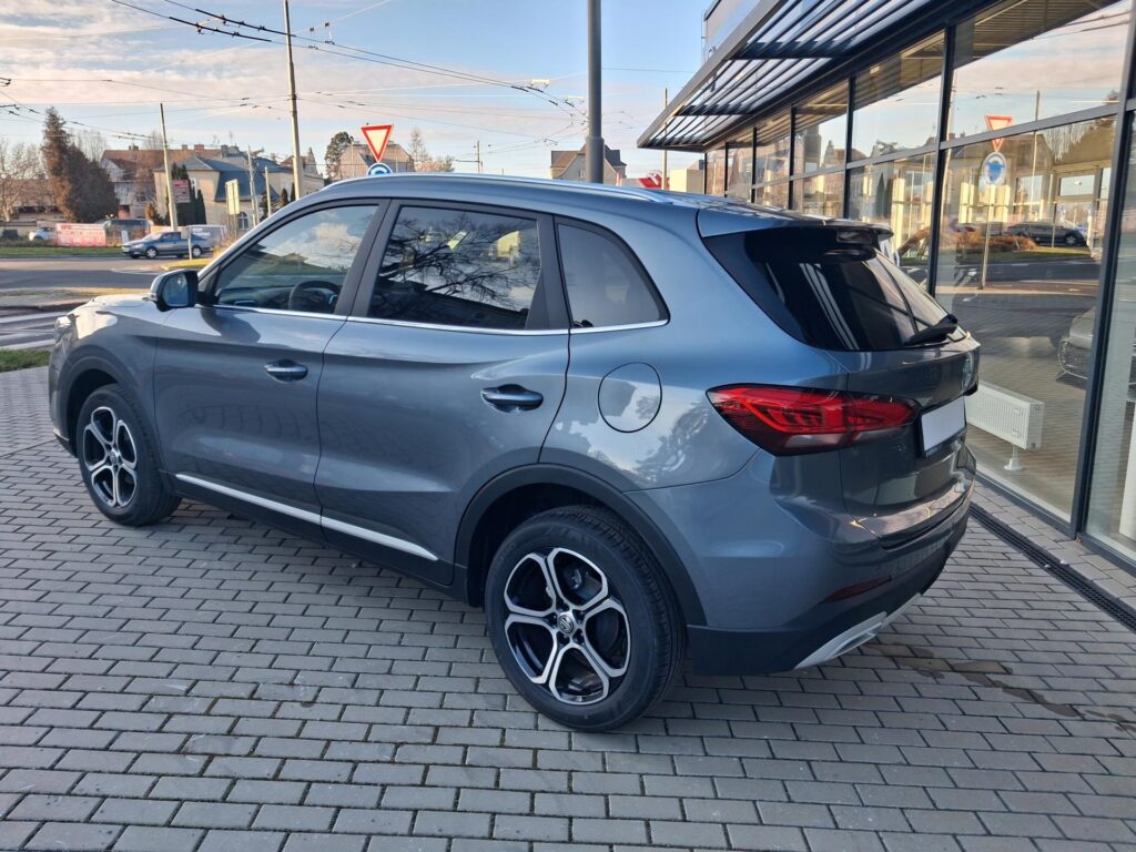 MG ZS  ELEGANCE 1.5 85kW 5MT 4x2