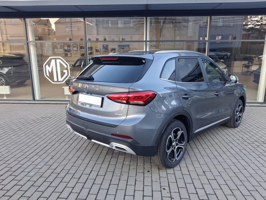 MG ZS  ELEGANCE 1.5 85kW 5MT 4x2