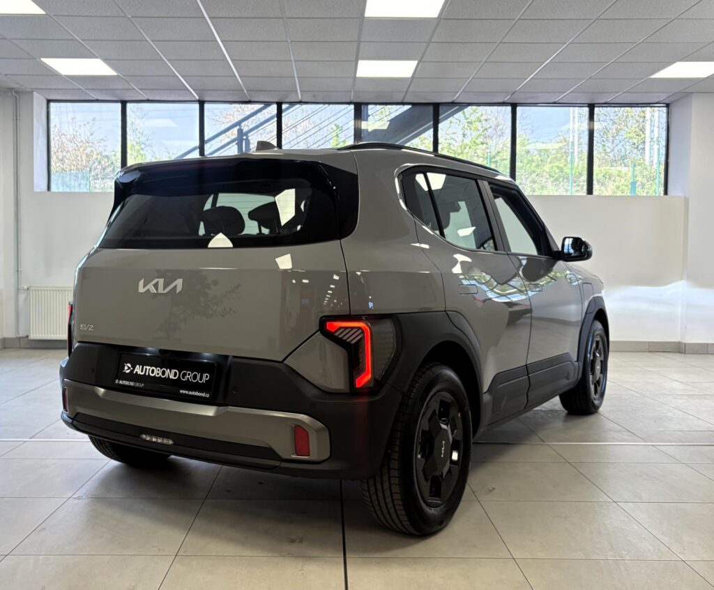 KIA EV2  4x2 EARTH 108 KW + 42,2 KWH (2027)