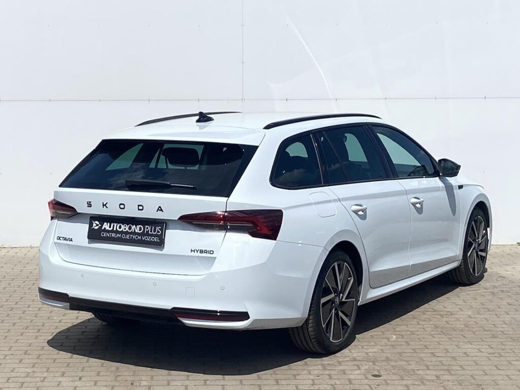 Škoda Octavia  1.5 TSI DSG / 110 kW SportLine