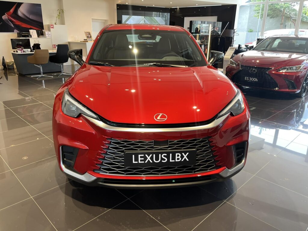 Lexus LBX  Elegant Tech