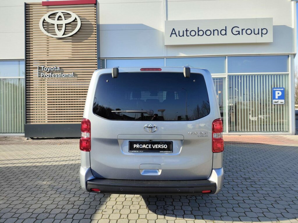 Toyota Proace Verso  2.2D 180 HP 8AT Family Webasto 8S L2