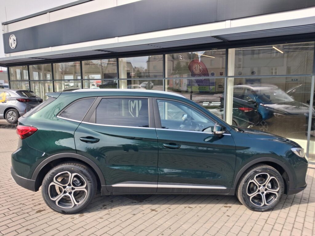 MG ZS  ELEGANCE 1.5 85kW 5MT