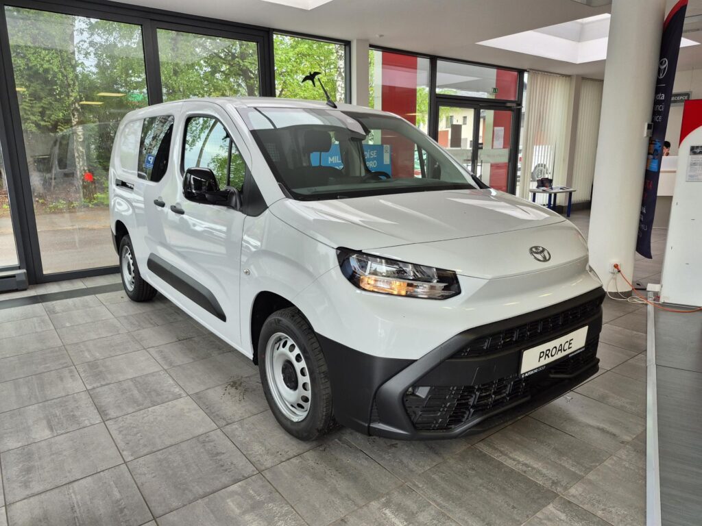 Toyota Proace City  CrewCab Long, 1.5L Diesel (130 hp)