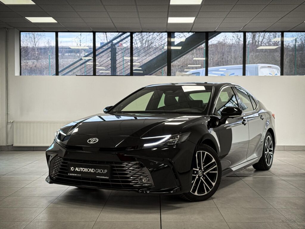 Toyota Camry  2.5 Hybrid, CVT, Executive