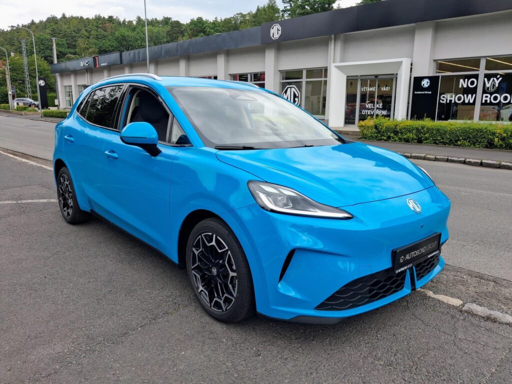 MG MG4  MG4 EV Urban EV 54kWh 118kW 1AT 4x2 PREM