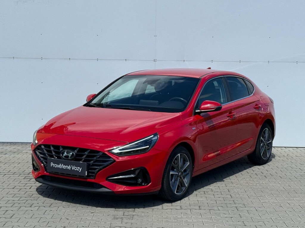 Hyundai i30  1.5 T-GDI MHEV Family Smart AT
