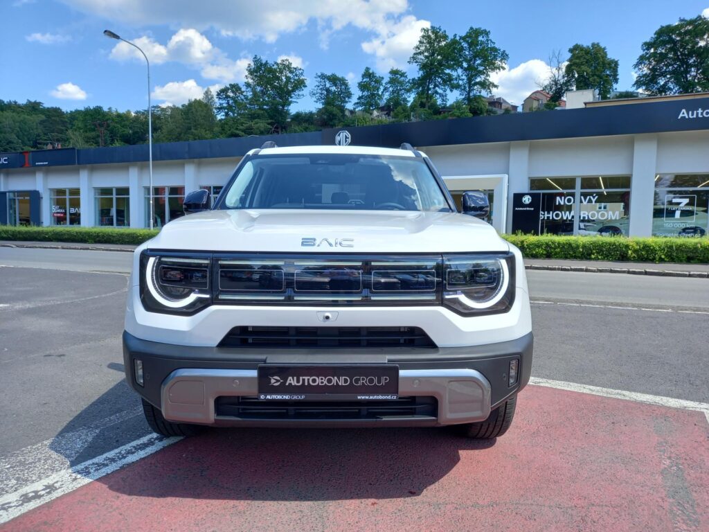 BAIC BJ30  ALL IN 1.5T 209kW HEV 4×4
