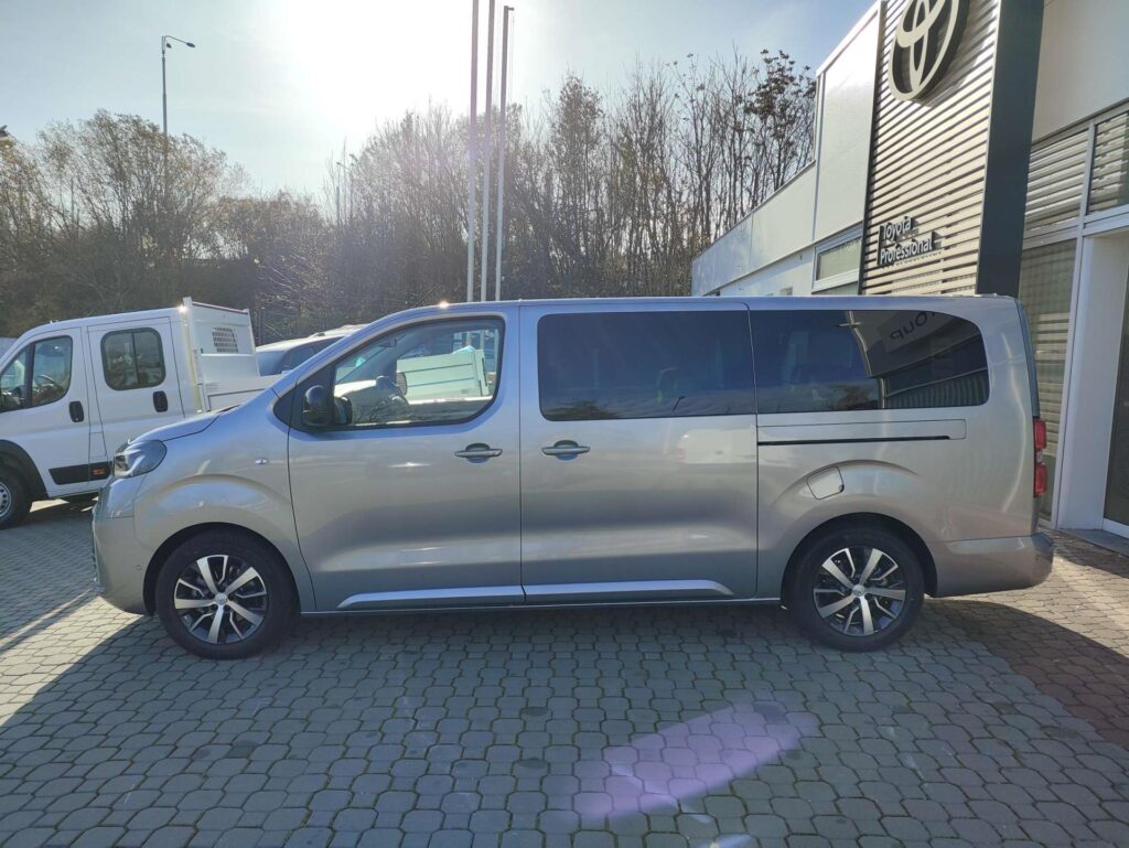 Toyota Proace Verso  2.2D 180 HP 8AT Family Webasto 8S L2