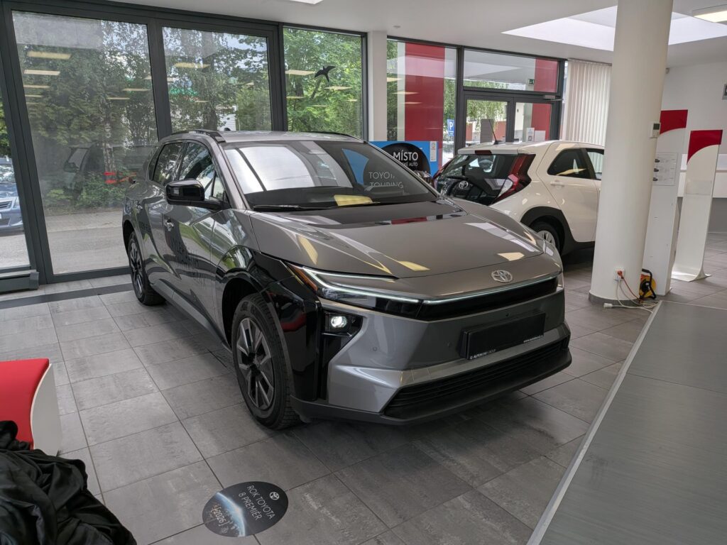 Toyota bZ4X  Style (224 koní) akumulátor 73,1 kWh