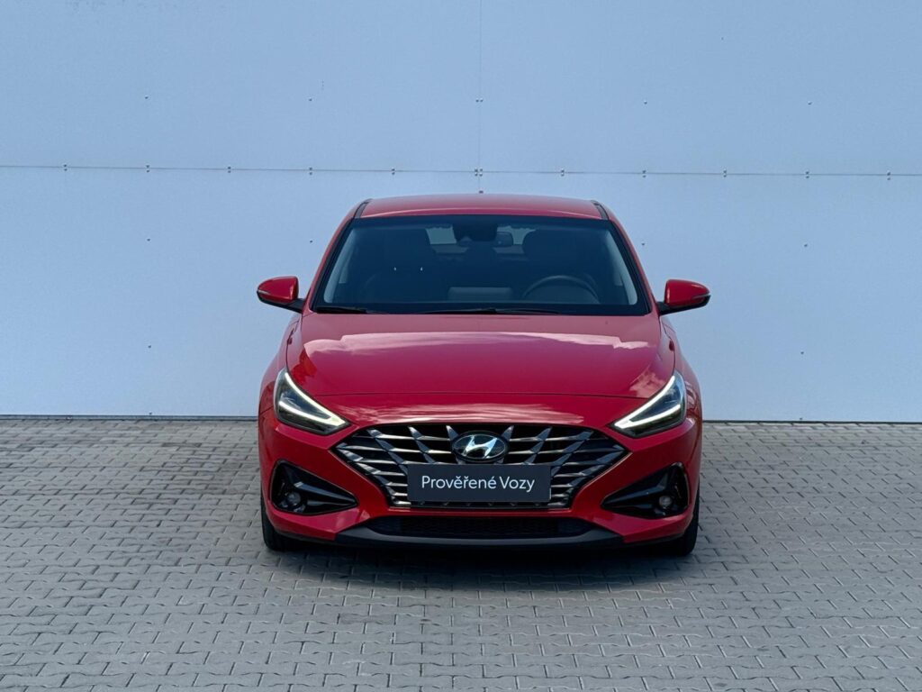 Hyundai i30  1.5 T-GDI MHEV Family Smart AT