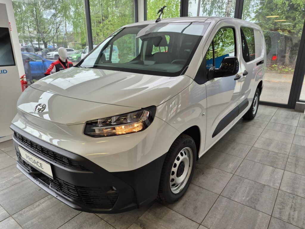 Toyota Proace City  CrewCab Long, 1.5L Diesel (130 hp)