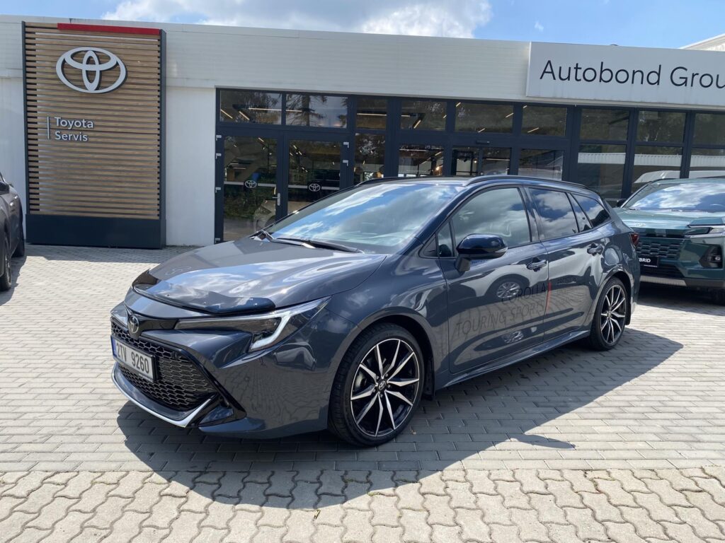 Toyota Corolla  1.8 GR SPORT + tažné