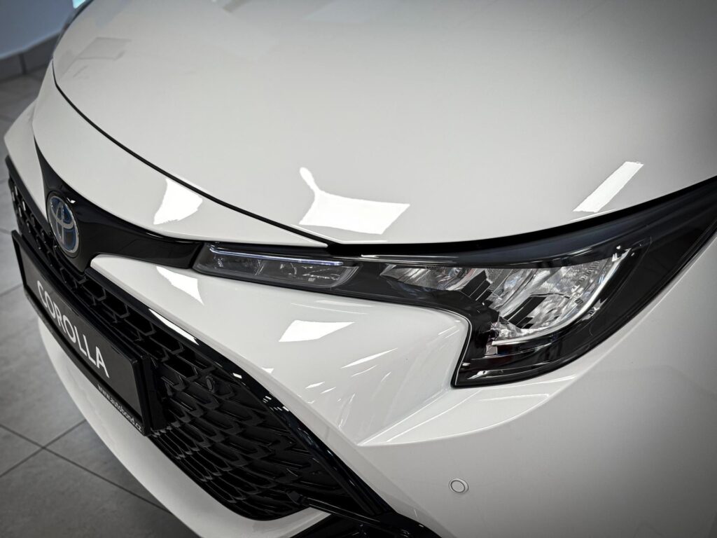 Toyota Corolla  1.8 Hybrid e-CVT, Comfort Tech