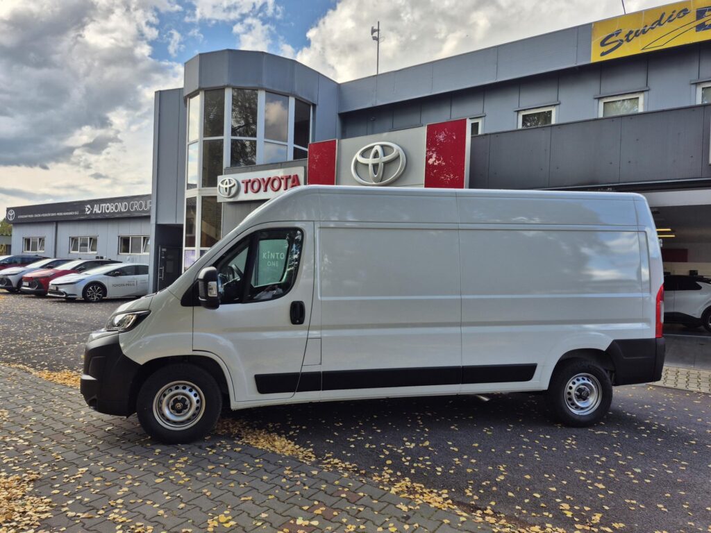 Toyota Proace Max  2.2L Diesel Active 140K + dřevěná podlaha ZDARMA