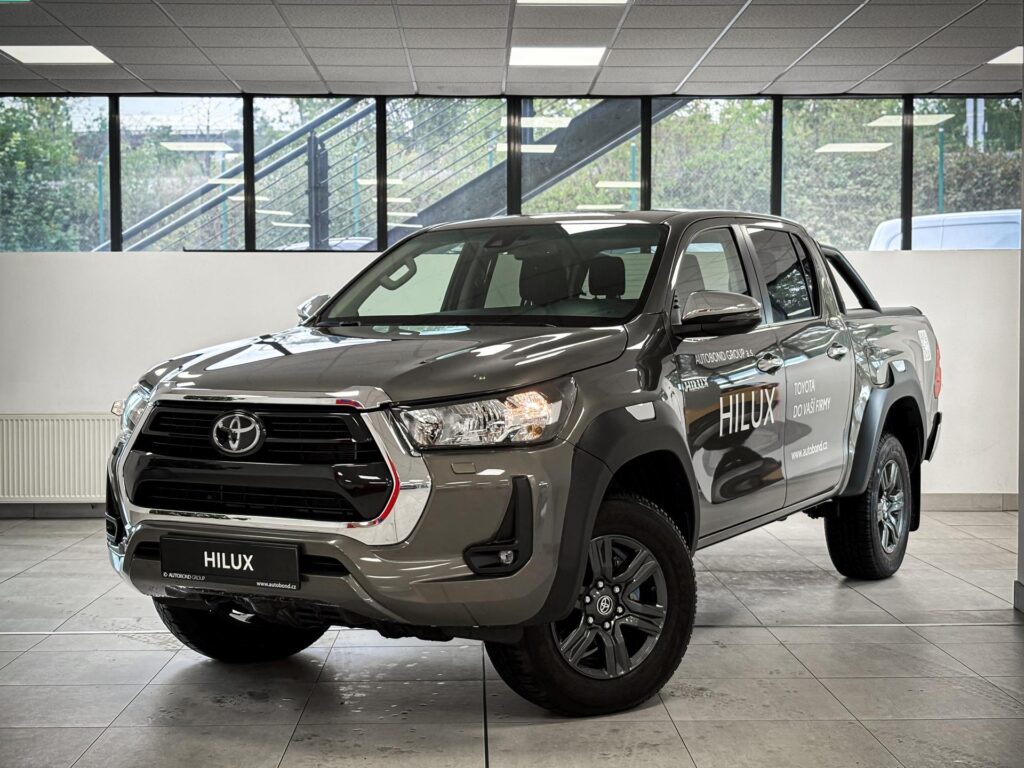 Toyota Hilux  2,8 Diesel, 6st (4x4),4D Double Cab, Invincible+tažné