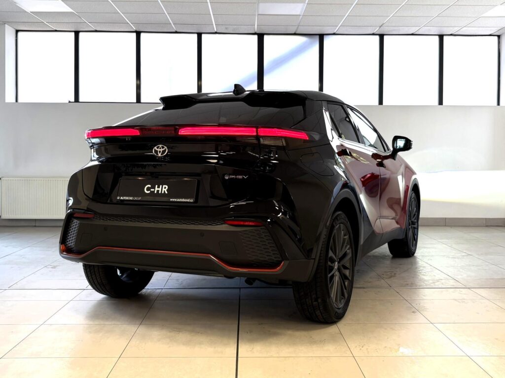 Toyota C-HR  Tokyo Edition, 2,0 L.,Plug-in Hybrid