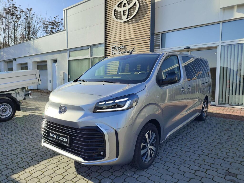 Toyota Proace Verso  2.2D 180 HP 8AT Family Webasto 8S L2