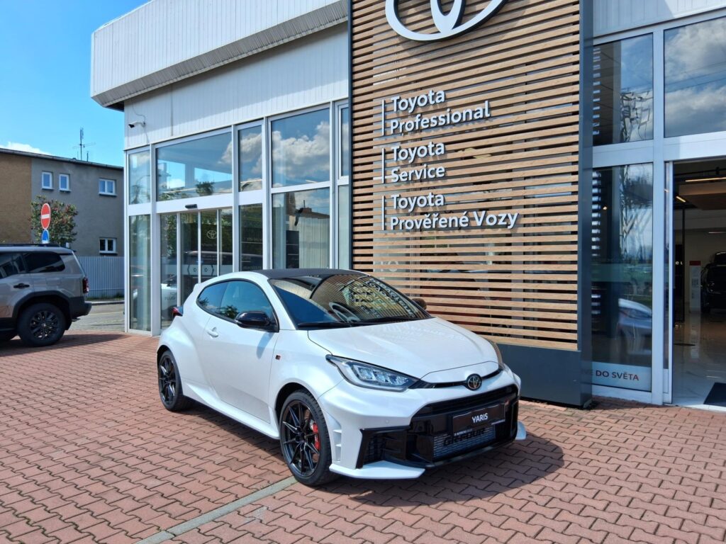 Toyota GR Yaris  1,6 TURBO 4X4 8AT DYNAMIC + VIP