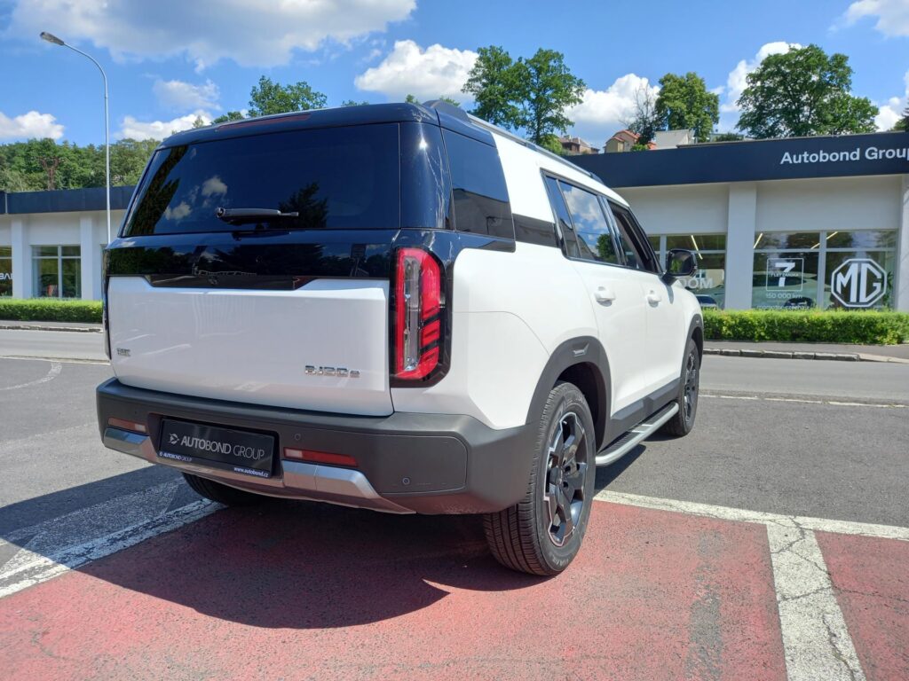 BAIC BJ30  ALL IN 1.5T 209kW HEV 4×4