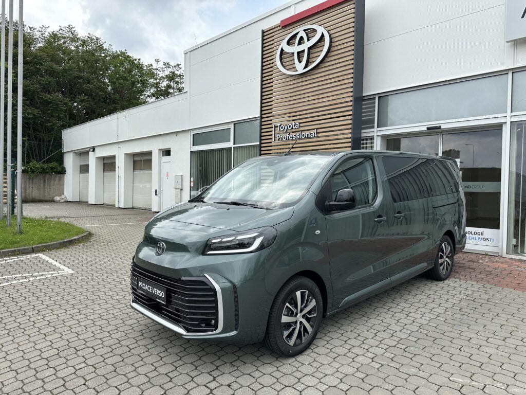 Toyota Proace Verso  2.2D 8AT Family 8S Webasto L2