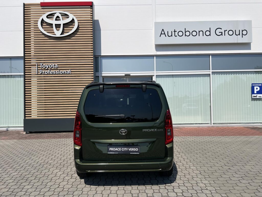 Toyota Proace City Verso  1.5D 8AT VIP Short