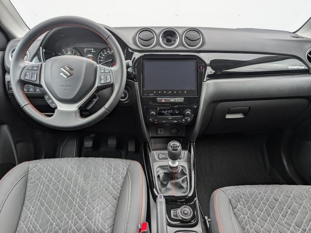 Suzuki Vitara  ELEGANCE 1.4 HYBRID M/T 4x4 BLACK EDITION