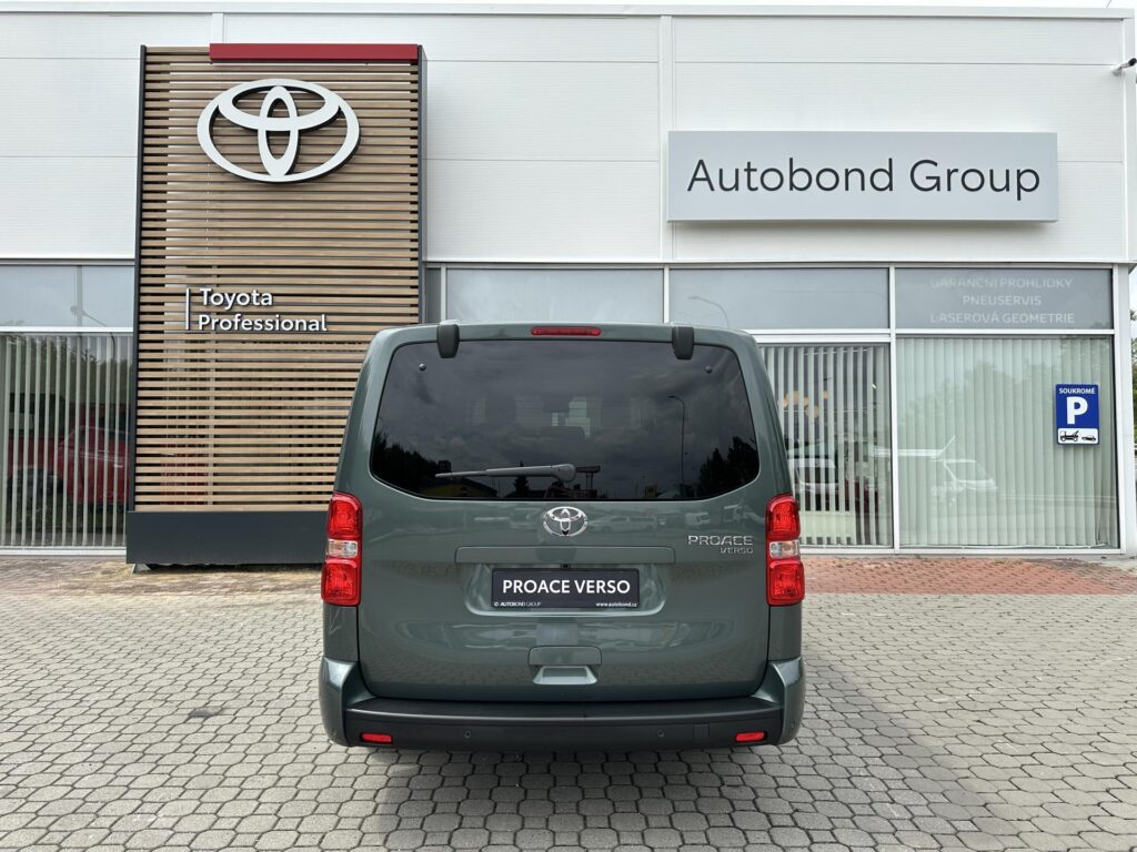 Toyota Proace Verso  2.2D 8AT Family 8S Webasto L2