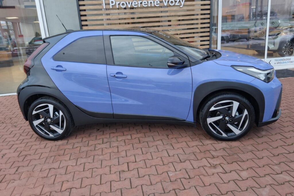 Toyota Aygo X  1,5 HEV EXECUTIVE