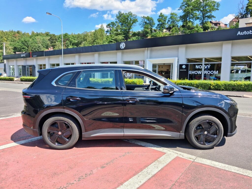 MG S5  S5 EV 64kWh 170kW  4x2 EMOTION MY25